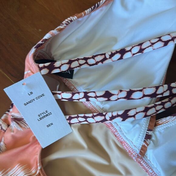 La Blanca Sandy Cove Multi-Strap Cross-Back One Piece - Picture 4 of 4